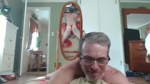 Snapshot of longbowrider555 chatting on 09/16/25, 07:26 Jeff online show from 09/16/25, 07:26