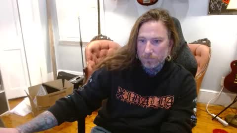 Snapshot of longhair021 chatting on 11/11/25, 01:27 longhair online show from 11/11/25, 01:27
