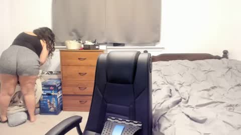 Rose online show from 01/01/25, 11:51