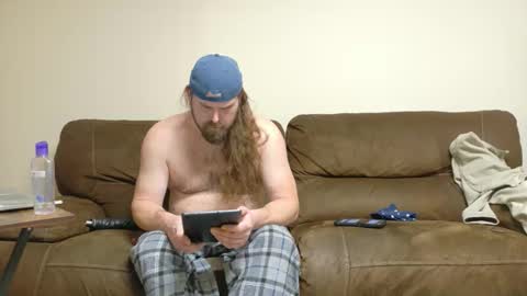 Snapshot of longhairedfreak1921 chatting on 11/18/25, 06:34 longhairedfreak1921 online show from 11/18/25, 06:34