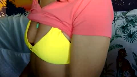 Snapshot of longlegstammy chatting on 10/27/25, 08:24 Cutenurse91 online show from 10/27/25, 08:24