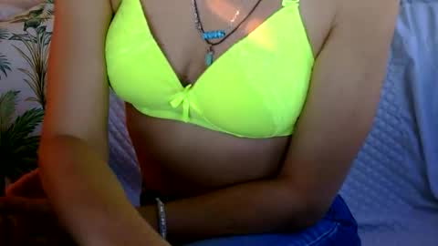 Snapshot of longlegstammy chatting on 10/29/25, 04:53 Cutenurse91 online show from 10/29/25, 04:53