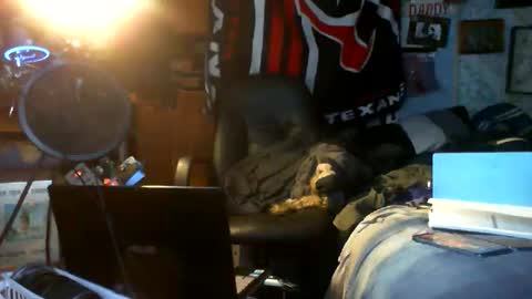 Snapshot of longloadedtx chatting on 12/03/25, 01:57 Mr. FogoDeChao online show from 12/03/25, 01:57