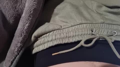 Snapshot of longslongbingbong chatting on 12/15/25, 04:06 longslongbingbong online show from 12/15/25, 04:06