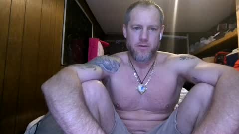 Snapshot of longstrokin8869 chatting on 06/12/26, 05:39 Bradsobad88 online show from 06/12/26, 05:39