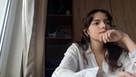 Snapshot of lonniegoldrup chatting on 12/04/25, 08:34 Kelly u can call Kelik online show from 12/04/25, 08:34