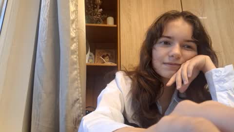 Snapshot of lonniegoldrup chatting on 12/05/25, 08:23 Kelly u can call Kelik online show from 12/05/25, 08:23