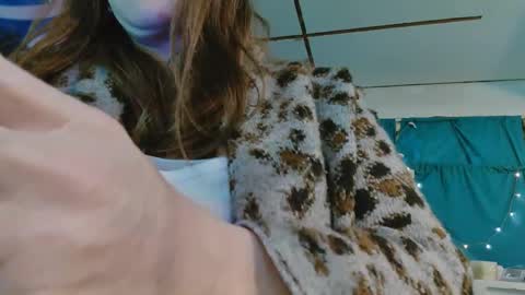 Snapshot of lononcashmere69 chatting on 02/12/25, 07:45 Londoncashmere69 online show from 02/12/25, 07:45