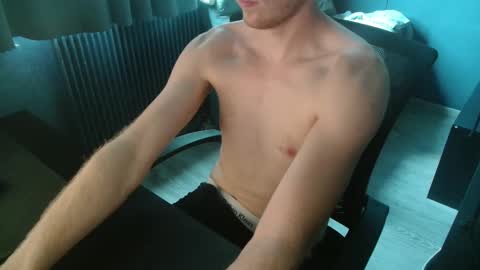 Snapshot of loofy_art chatting on 09/14/25, 01:10 Loofy Art online show from 09/14/25, 01:10