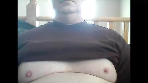 Snapshot of look823 chatting on 01/28/25, 06:49 look823 online show from 01/28/25, 06:49