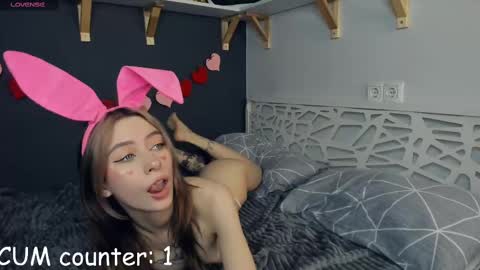 Hanna online show from 02/14/25, 10:17