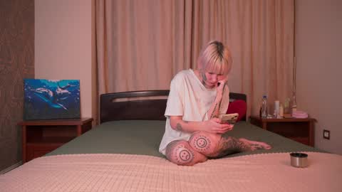  Adele Ellie and Lou   Sally Dana and Bonnie online show from 11/26/25, 02:07