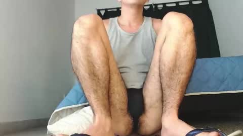 looki 16 online show from 01/15/25, 03:54