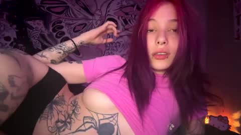 lookingforlona online show from 10/03/25, 04:09