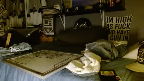 lookwhaticand0 online show from 12/15/24, 03:09