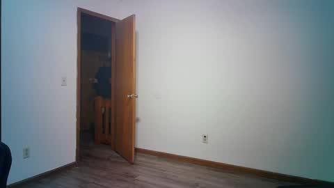 loquitis6969952430 online show from 11/18/25, 11:03