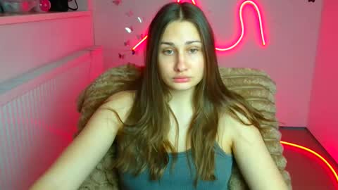 Lora online show from 04/20/26, 05:32