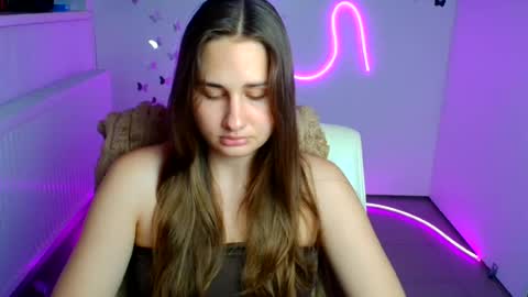 Lora online show from 06/23/26, 06:00