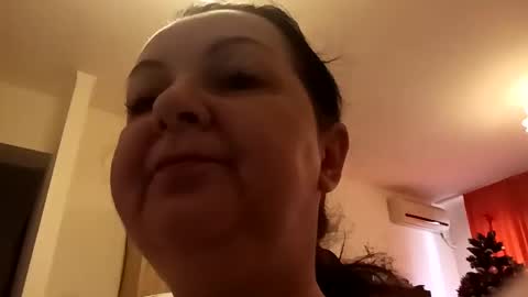 Snapshot of loraflame chatting on 12/23/24, 10:32 Lora online show from 12/23/24, 10:32
