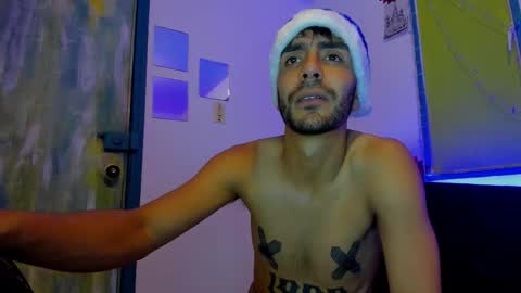 Snapshot of lord_apoloo chatting on 12/19/25, 02:35 Apolo online show from 12/19/25, 02:35