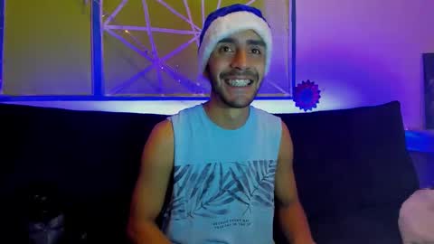 Snapshot of lord_apoloo chatting on 12/22/25, 01:30 Apolo online show from 12/22/25, 01:30