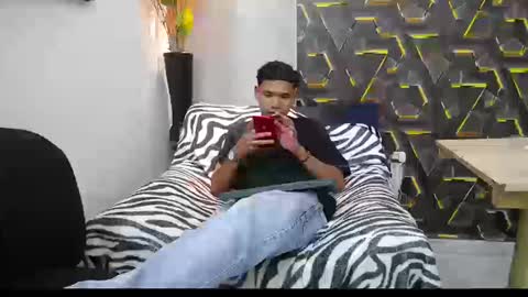 jamess online show from 09/09/25, 06:07
