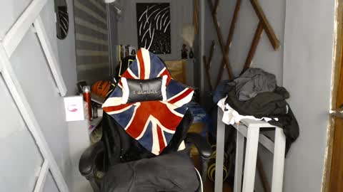 Snapshot of lord_of_cum69 chatting on 01/03/25, 10:09 Macky online show from 01/03/25, 10:09