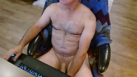 Snapshot of lord_rasken chatting on 10/31/25, 01:39 Lord King online show from 10/31/25, 01:39