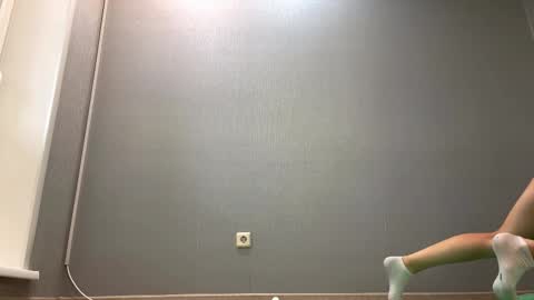 Snapshot of loreeluben chatting on 10/05/25, 11:19 Olivia online show from 10/05/25, 11:19