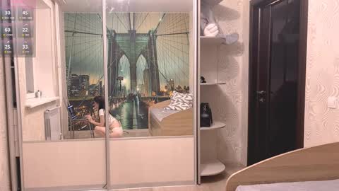 Olivia online show from 11/03/25, 01:23