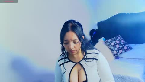 Loren online show from 05/19/26, 10:05