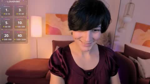 Loren online show from 11/18/25, 02:43