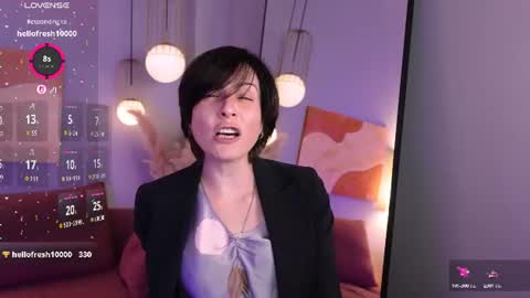 Loren online show from 06/19/26, 02:21