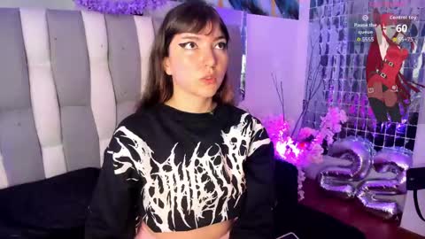 Snapshot of loren_jacksoon chatting on 06/09/26, 12:17 Loren online show from 06/09/26, 12:17