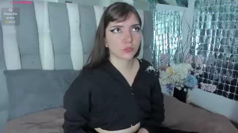 Loren   online show from 07/04/26, 12:33