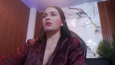 Snapshot of loren_tay chatting on 05/01/26, 03:00 Loren online show from 05/01/26, 03:00