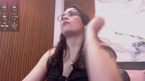 Snapshot of loren_tay chatting on 05/06/26, 02:19 Loren online show from 05/06/26, 02:19