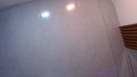 Snapshot of loren_tay chatting on 05/19/26, 03:02 Loren online show from 05/19/26, 03:02