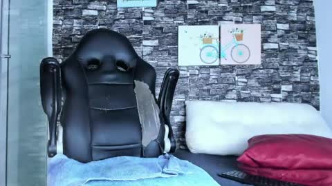 Ashley Cotez online show from 05/21/26, 02:18