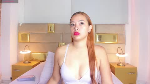 lorena_saeenz online show from 09/10/25, 12:49