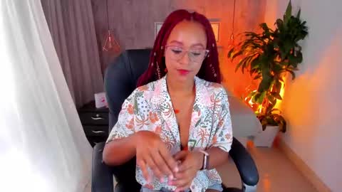 Snapshot of lorena_vieira_ chatting on 12/07/24, 08:49 Lorena Vieira online show from 12/07/24, 08:49