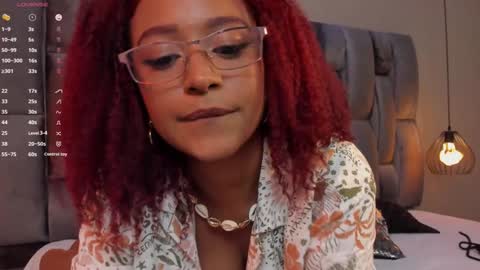 Snapshot of lorena_vieira_ chatting on 02/07/25, 08:31 Lorena Vieira online show from 02/07/25, 08:31