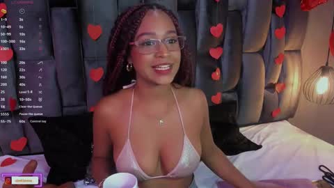 Snapshot of lorena_vieira_ chatting on 02/13/25, 10:54 Lorena Vieira online show from 02/13/25, 10:54