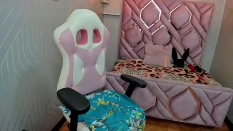 Snapshot of lorena_watson chatting on 02/27/25, 03:58 lorena_watson online show from 02/27/25, 03:58