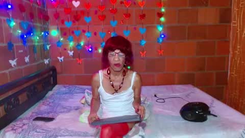Lorena Capelli online show from 01/14/25, 02:19