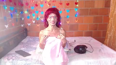 Lorena Capelli online show from 01/15/25, 01:09