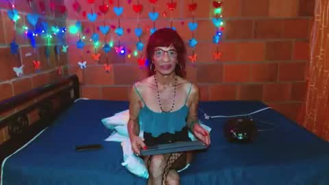 Lorena Capelli online show from 02/19/25, 02:01