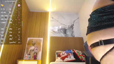 Snapshot of lorenadavies chatting on 11/27/25, 01:35 lorenadavies online show from 11/27/25, 01:35