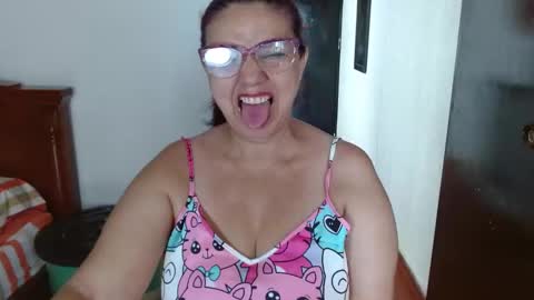 Lorena.. online show from 01/28/25, 03:35