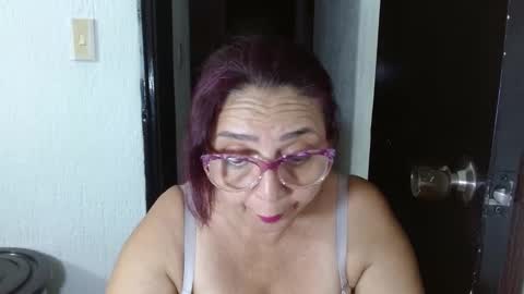 Lorena.. online show from 02/03/25, 11:26